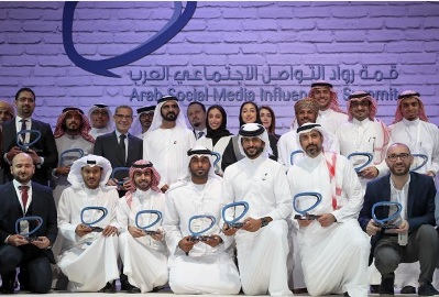 Mohammed bin Rashid honors winners of Arab Social Media Influencers Award and calls for club establishment for them