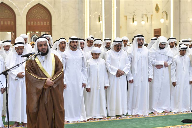Hamdan bin Mohammed performs Maghreb prayer at Hind bint Maktoum new mosque in 2nd Zabeel area
