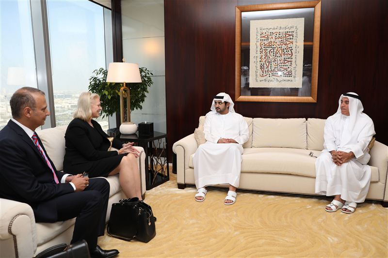Maktoum bin Mohammed receives CEO of IBM 