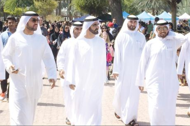 محمد بن راشد يقدم واجب العزاء في وفاة أول ممرضة إماراتية