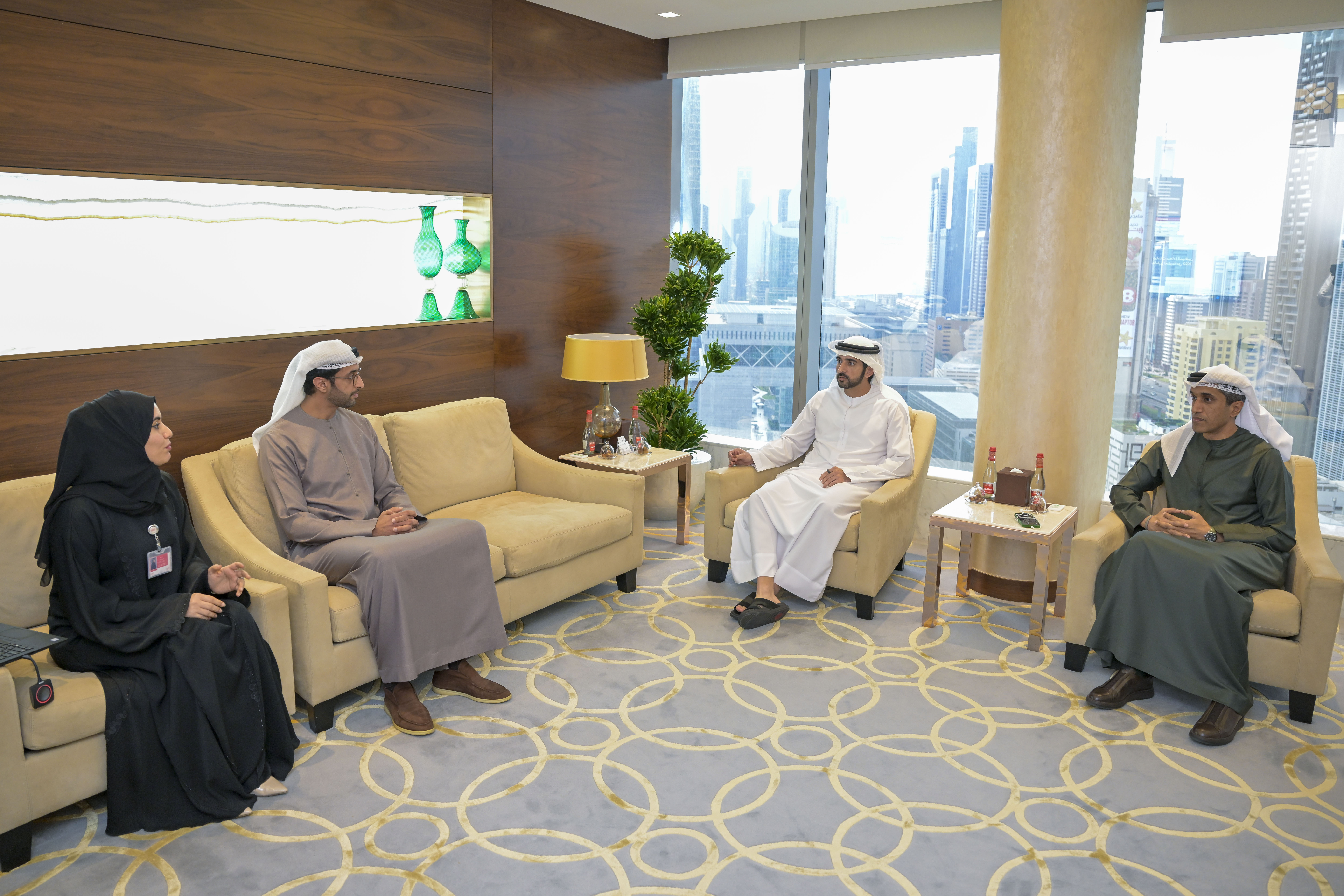 Hamdan bin Mohammed approves results of Dubai Government Customer and Employee Happiness Indices for 2022