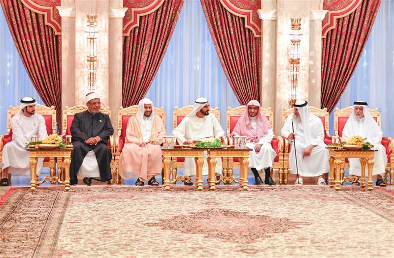 Mohammed bin Rashid receives Islamic scholars, preachers