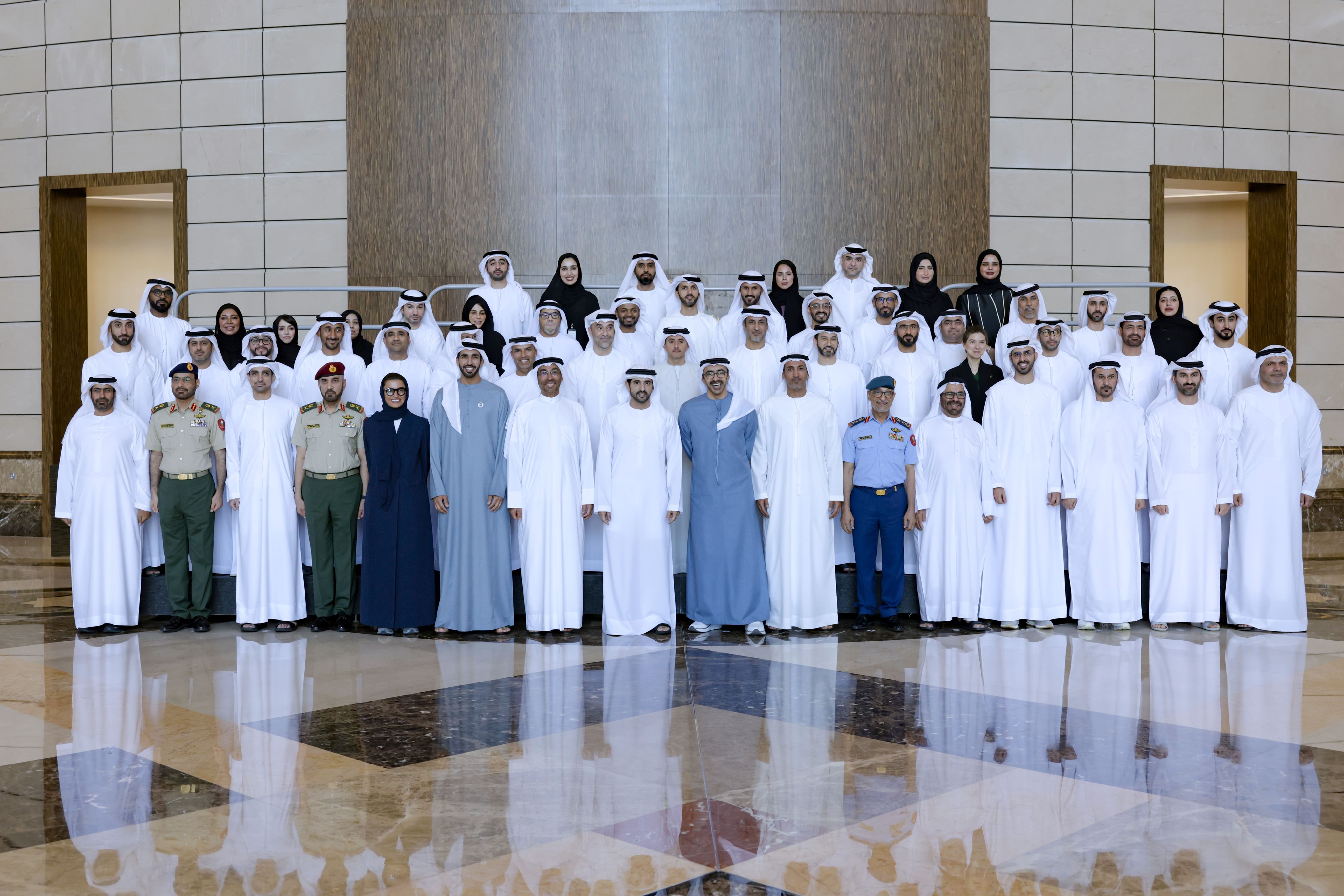 Hamdan bin Mohammed meets with Abdullah bin Zayed in Abu Dhabi