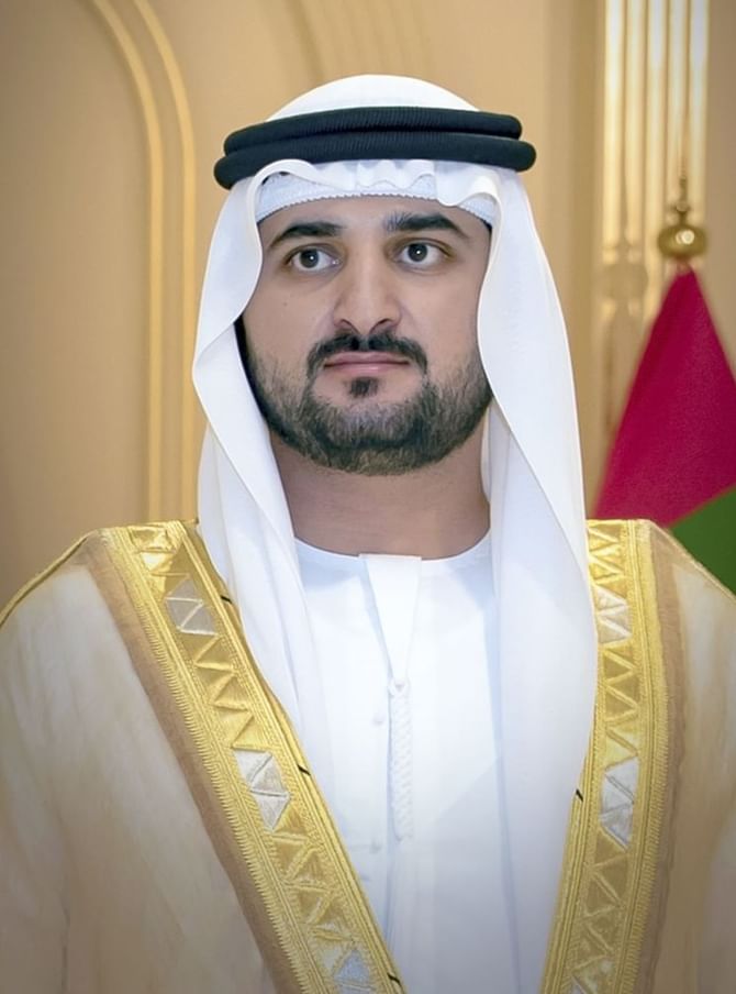مكتوم بن محمد: "يوم العَلَم" مناسبة لتجديد الولاء للوطن وقيادته وتأكيد أسس انطلقت منها مسيرة التنمية والازدهار