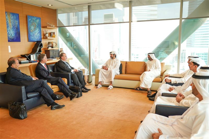 Maktoum bin Mohammed receives Chief Executive of HSBC Group