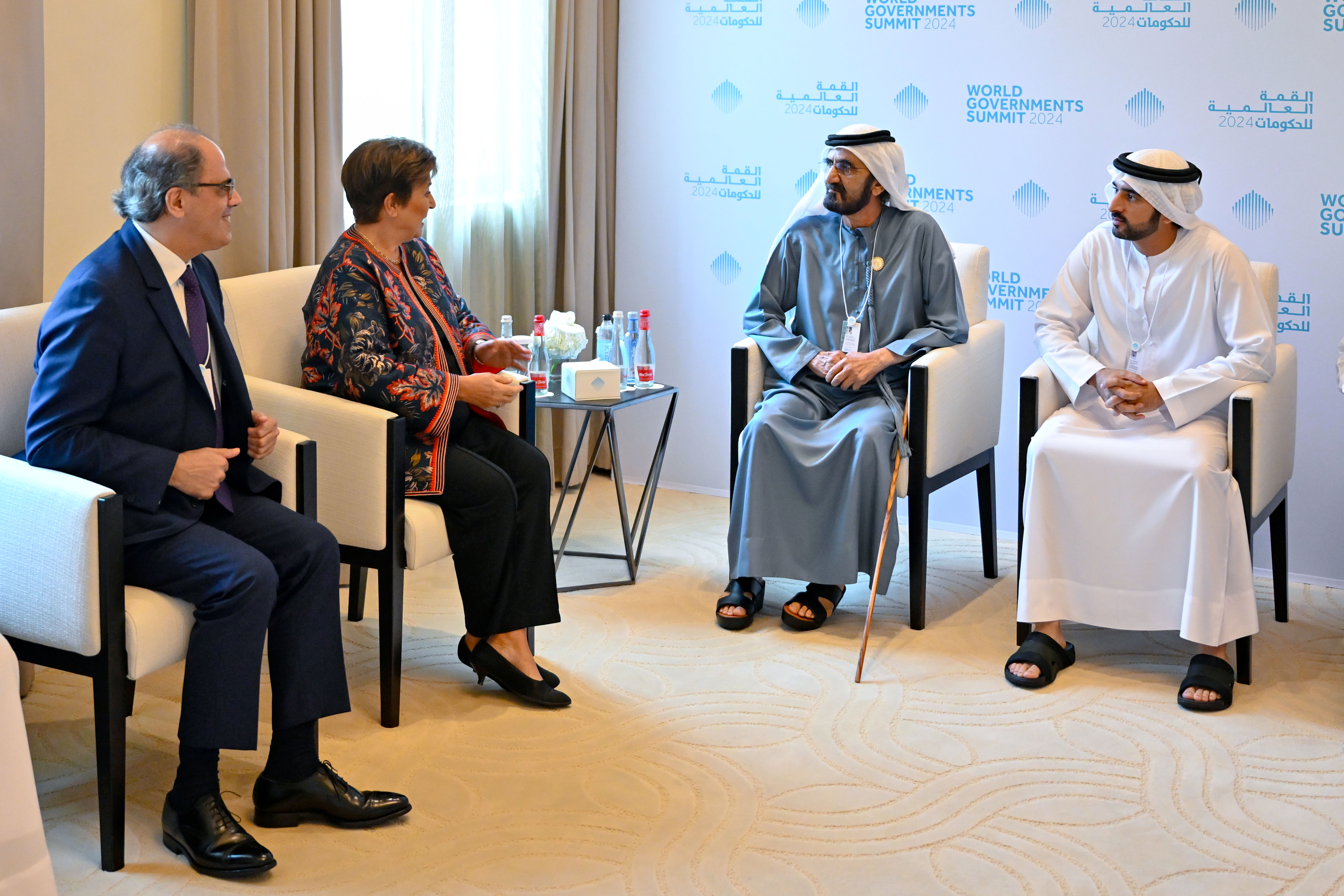 Mohammed bin Rashid meets with IMF Managing