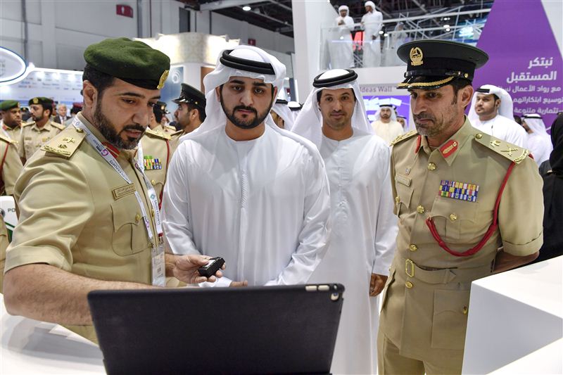 Maktoum bin Mohammed visits GITEX Technology