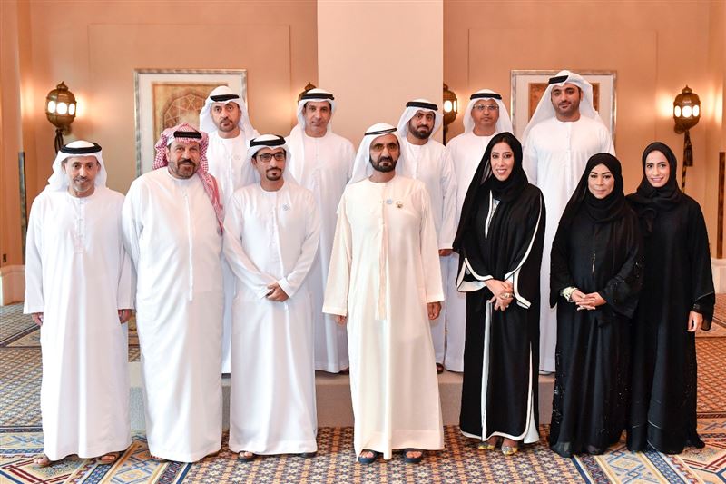 Mohammed bin Rashid meets members of UAE Journalists Association Board, donates AED5 million