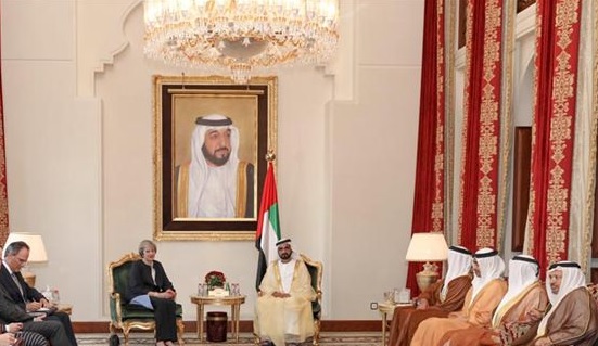 Mohammed bin Rashid meets Theresa May in Manama
