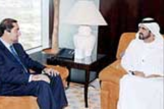 محمد بن راشد يستقبل الشيخ أحمد فهد الأحمد الصباح 