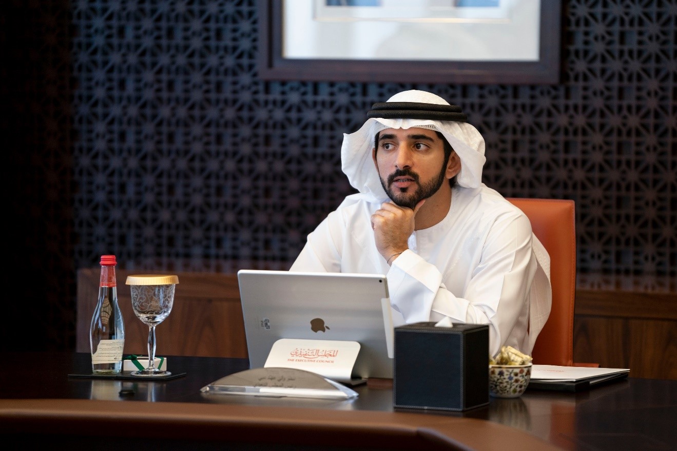 Hamdan bin Mohammed issues Resolution on information signs on Dubai roads
