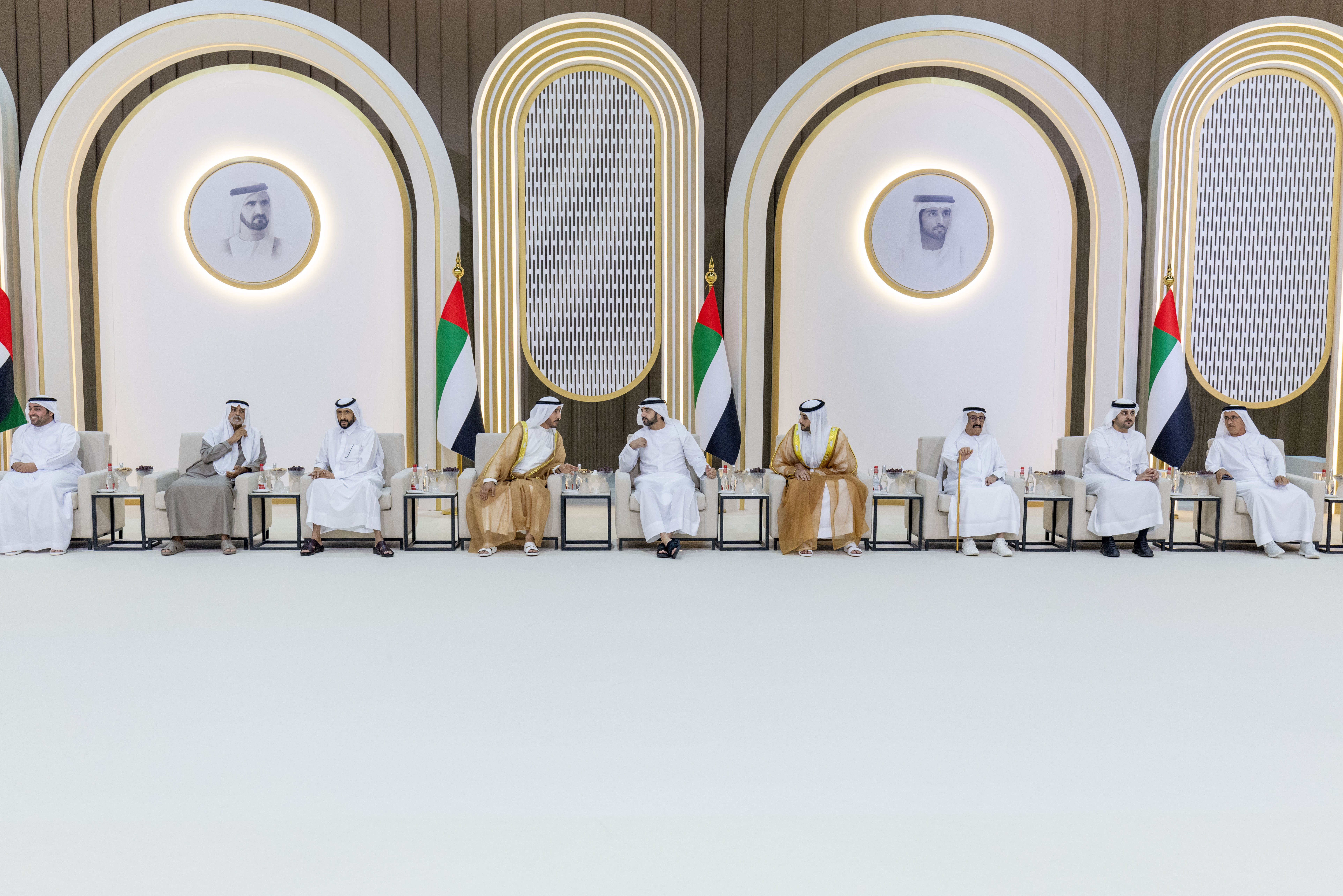 حمدان ومكتوم بن محمد يحضران أفراح آل مكتوم