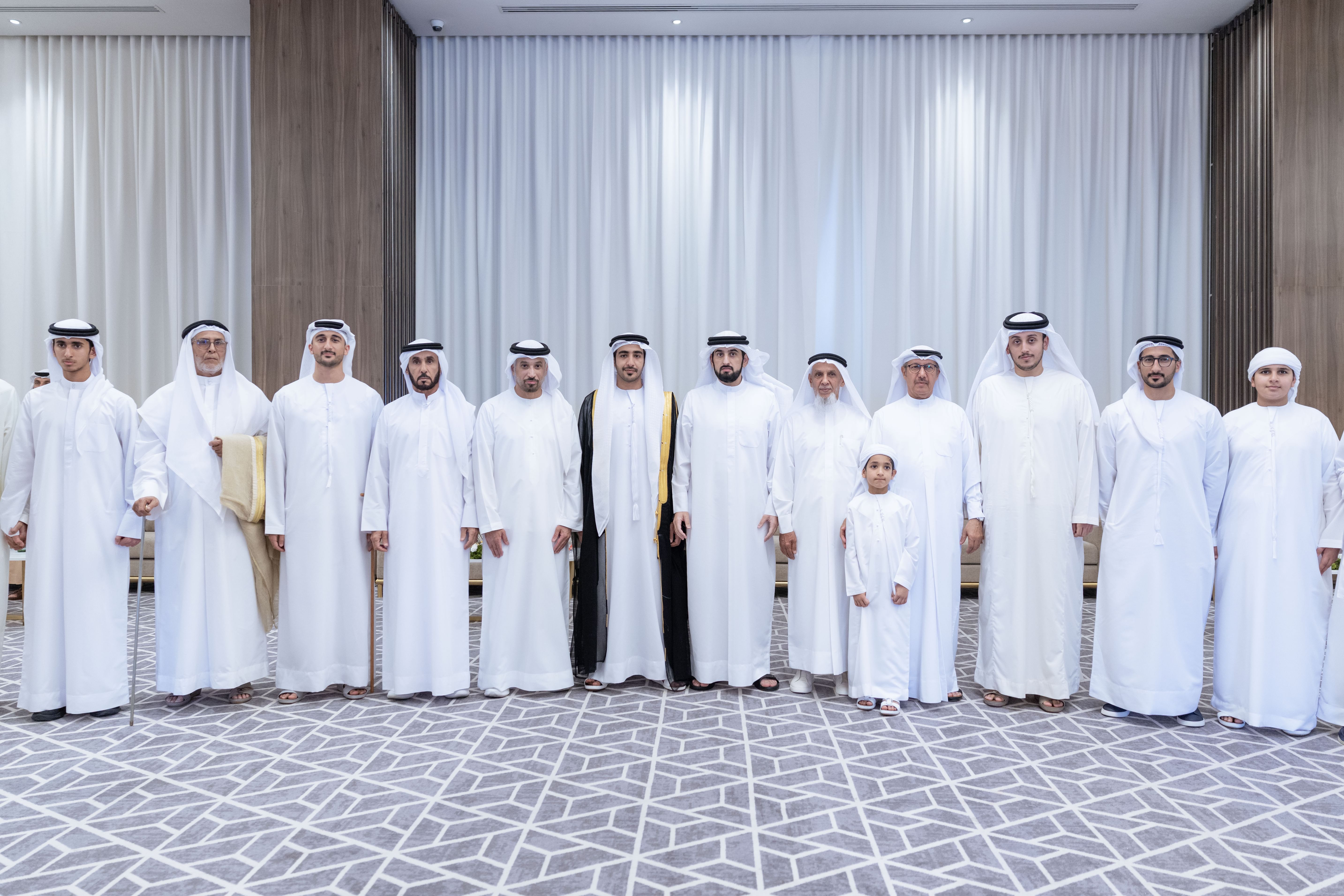 أحمد بن محمد يحضر أفراح بن خرباش والشعفار