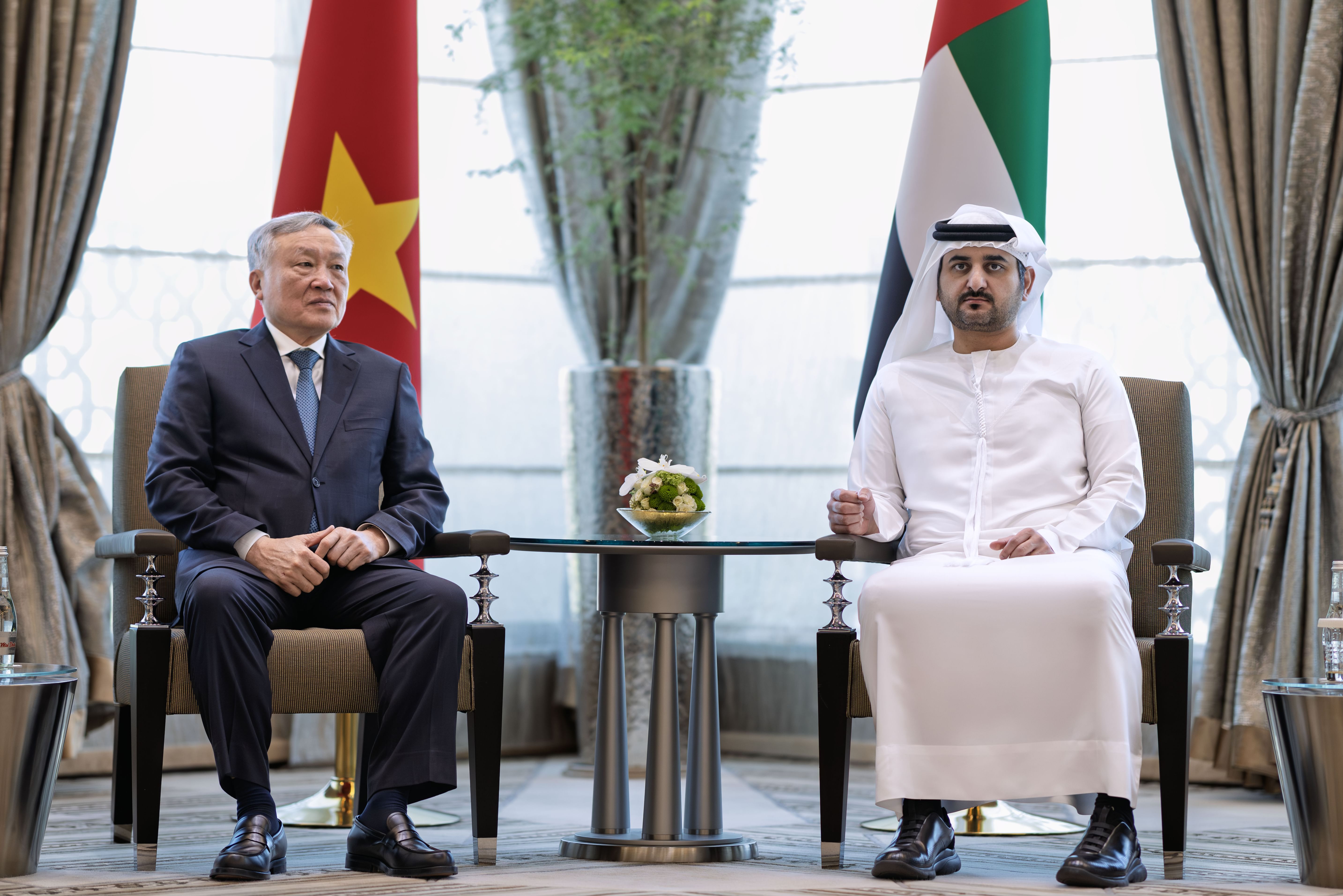 Maktoum bin Mohammed meets with Deputy Prime Minister of Vietnam
