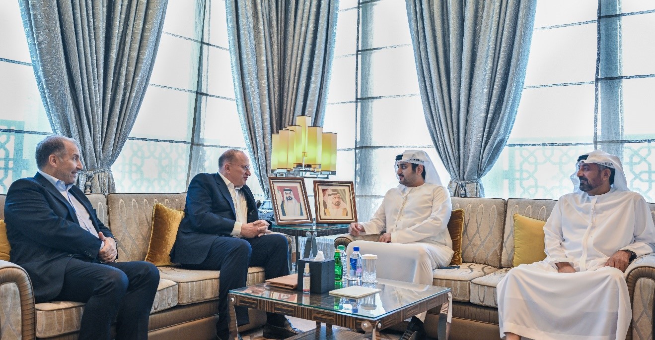 Maktoum bin Mohammed meets with Chairman of HSBC Holdings