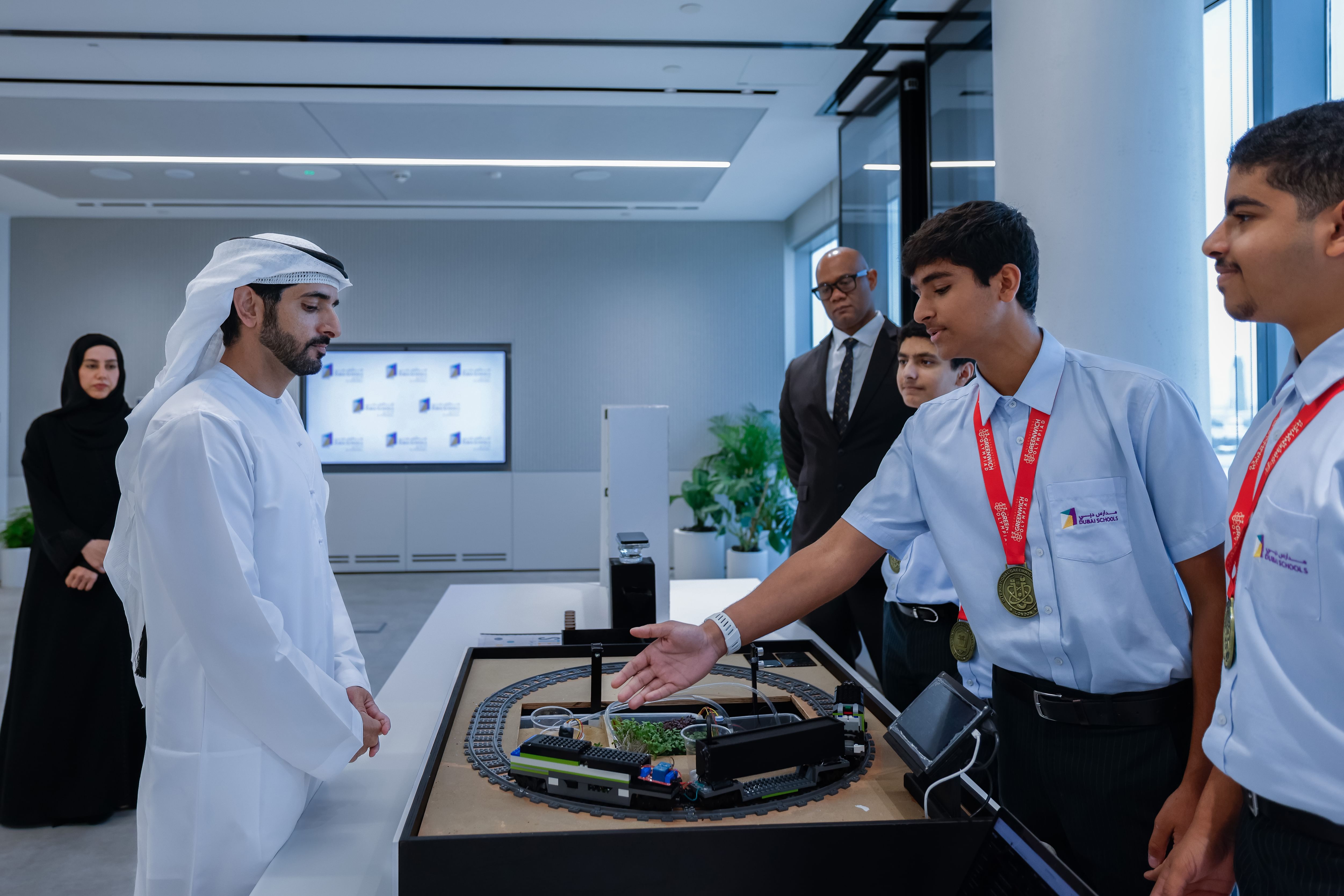 Hamdan bin Mohammed congratulates four Emirati students on winning gold at International Greenwich Olympiad
