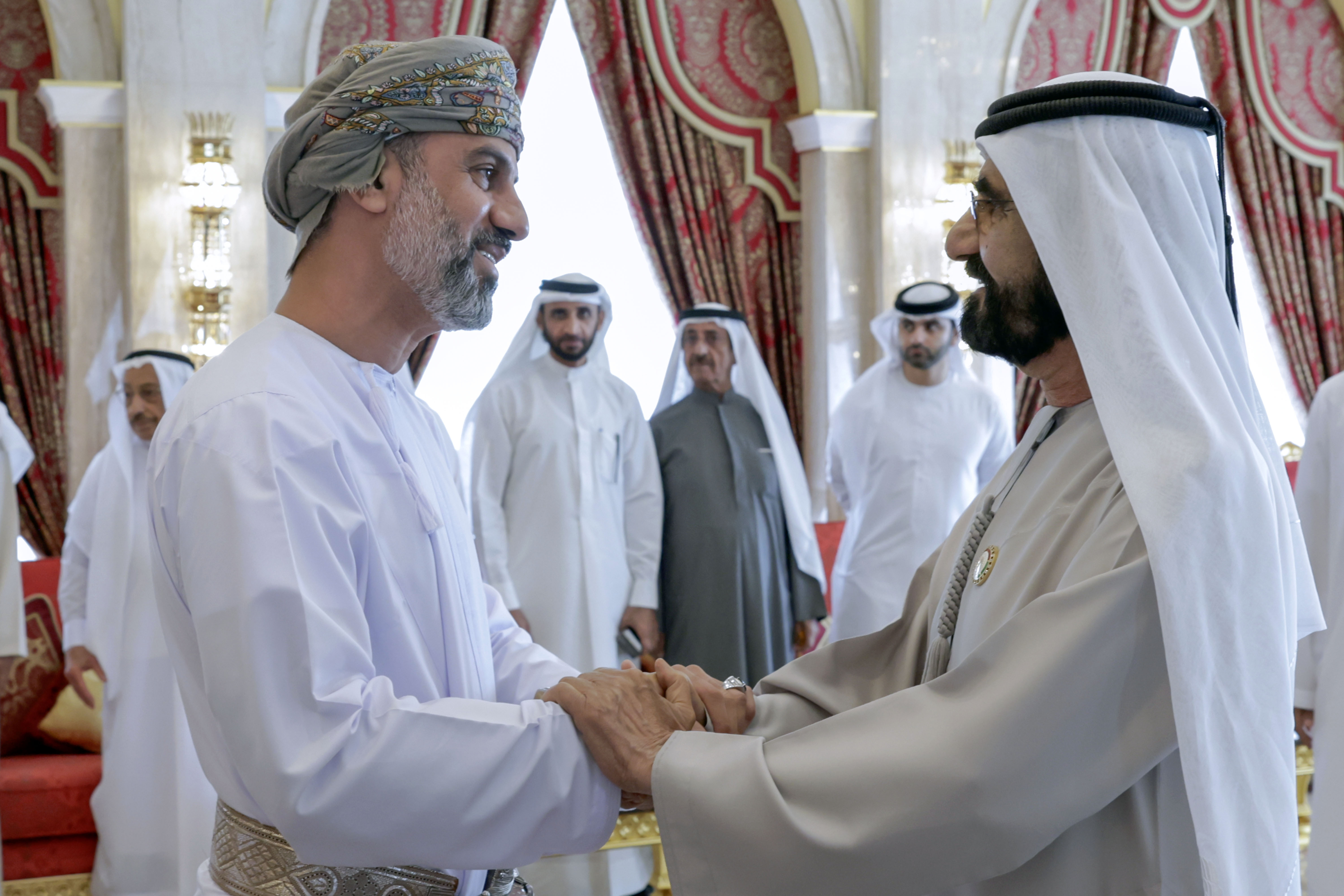 Mohammed bin Rashid meets Chairman of Oman’s Shura Council